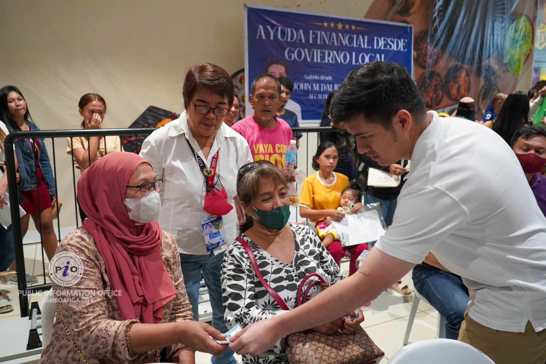 PWD Senior Citizens At COVID 19 Survivors Nakatanggap Ng Tulong