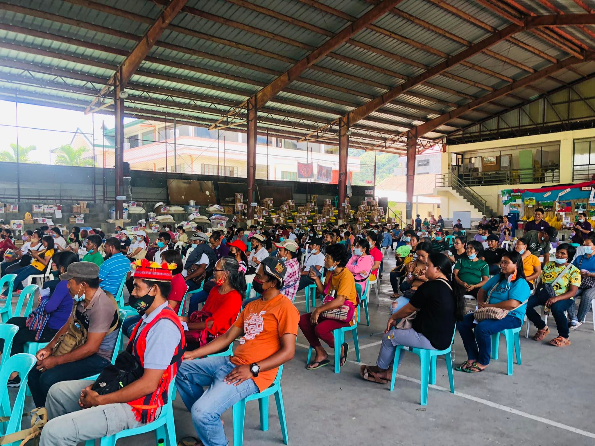 PIA - DTI Ifugao distributes livelihood kits to 138 beneficiaries