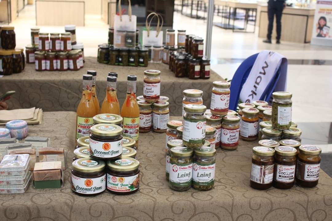 PIA - DTI Cam Sur Concludes Feria La Vida Coco