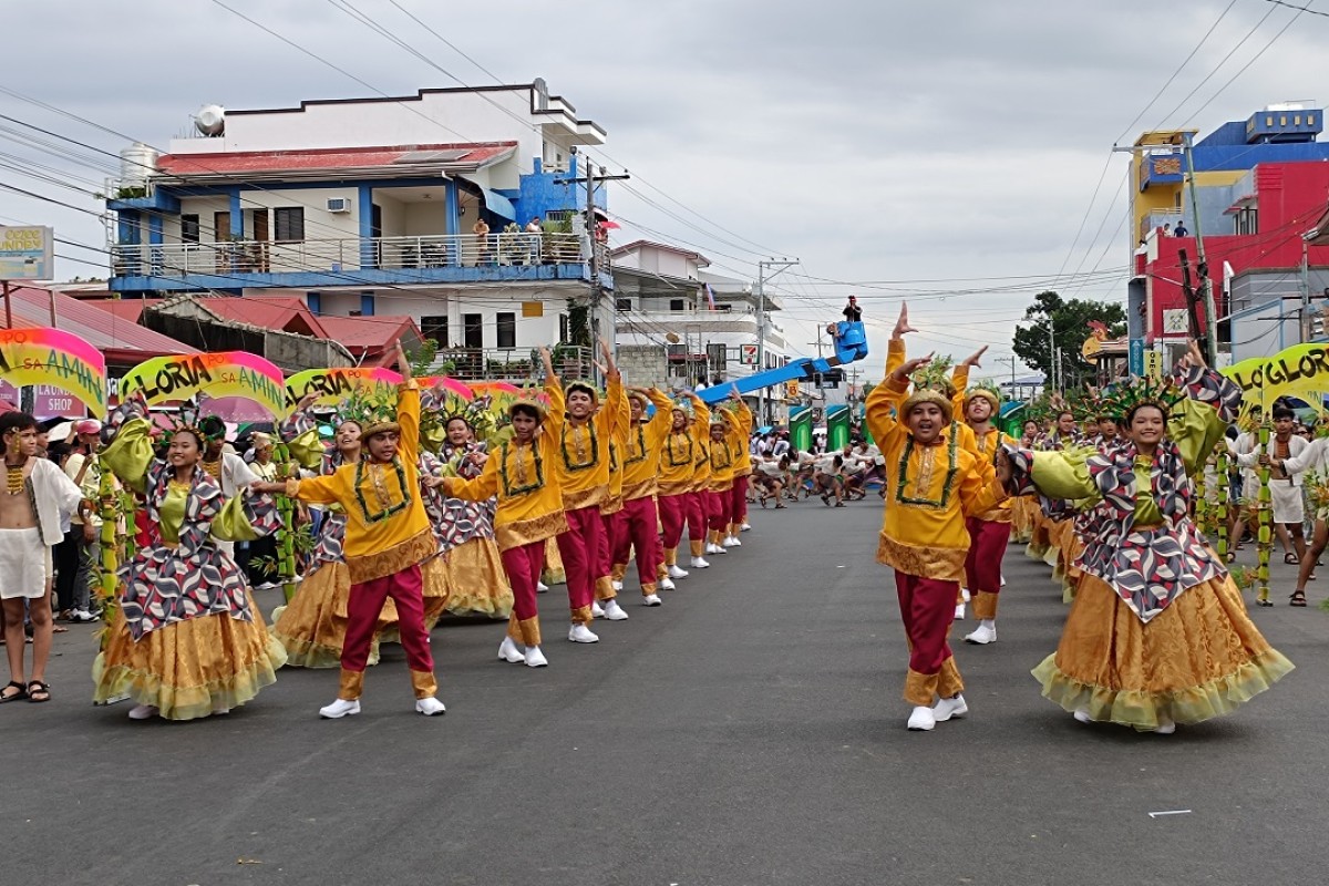 PIA - Kawayanan Festival highlights Gloria's cultural heritage,  agricultural abundance