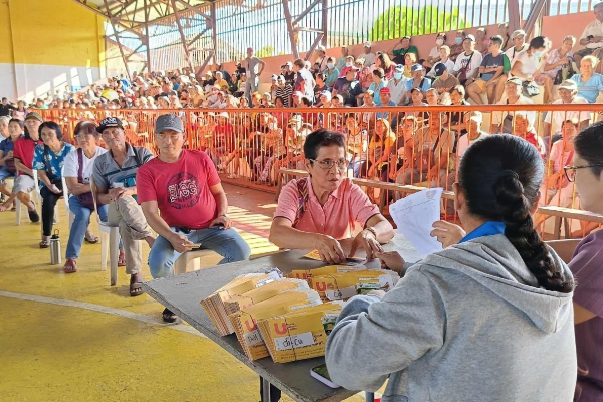 Da Namahagi Ng 5k Cash Assistance Sa Mga Magsasaka Sa Pinamalayan Philippine Information Agency 3733