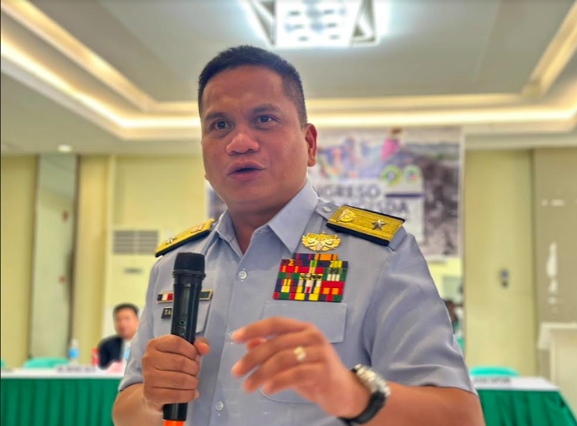 Sentro ng pagtalakay ni Philippine Coast Guard Spokesperson for the West Philippine Sea Commodore Jay Tristan Tarriela sa ginanap na Kongreso ng mga Mangingisda para sa Kapayapaan at Kaunlaran sa bayan ng Subic sa Zambales ang mga istratehiya ng ahensiya upang patuloy na proteksyunan ang West Philippine Sea lalo na ang mga mangingisda na dito nakasalalay ang kabuhayan. (Rick P. Quiambao/PIA 3)