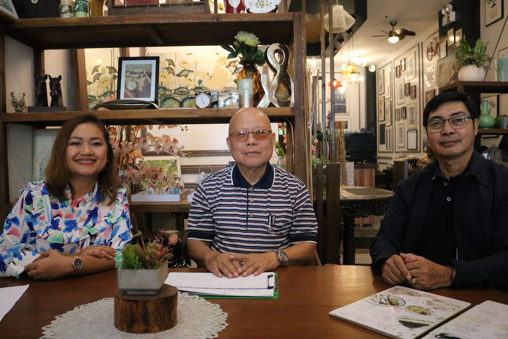 Talakayan sa PIA Up Close and Personal at SM City CDO Uptown with Engr. Virgilio B. Arzadon (far-right), senior science research specialist, Department of Energy-Mindanao Field Office, to discuss the Energy Conservation and Efficiency program of the government. (Photo: MBA/PIA-10)