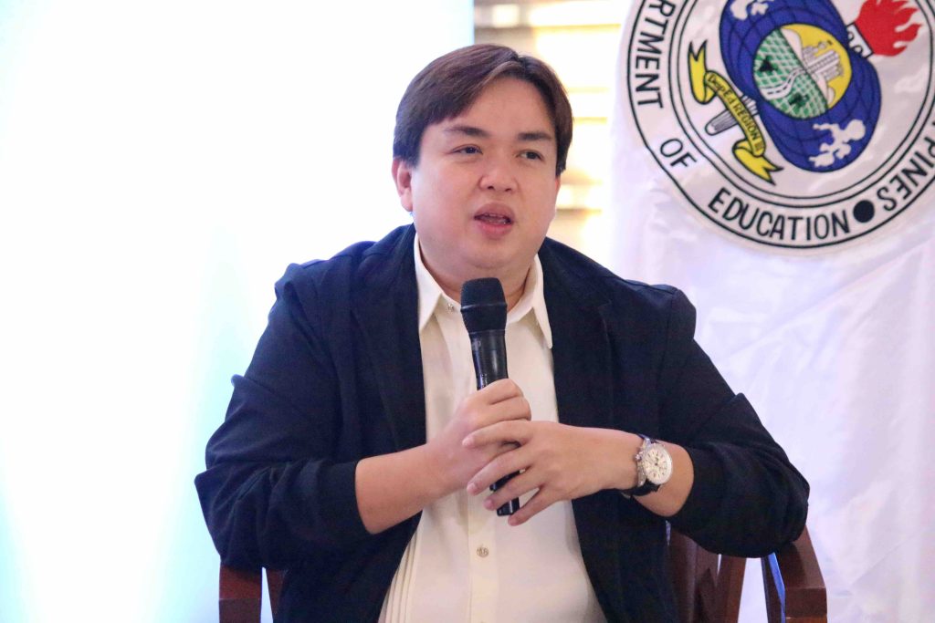 During the 21st episode of the Kapihan sa Bagong Pilipinas of the Philippine Information Agency, Department of Education OIC-Regional Director Ronnie S. Mallari emphasizes that the department is streamlining the Senior High School curriculum, proposing a reduction in the number of subjects for Grade 11 from 18 to just six, focusing on communication, science, and mathematics. (Aldrin Joshua P. Mallari/PIA 3)
