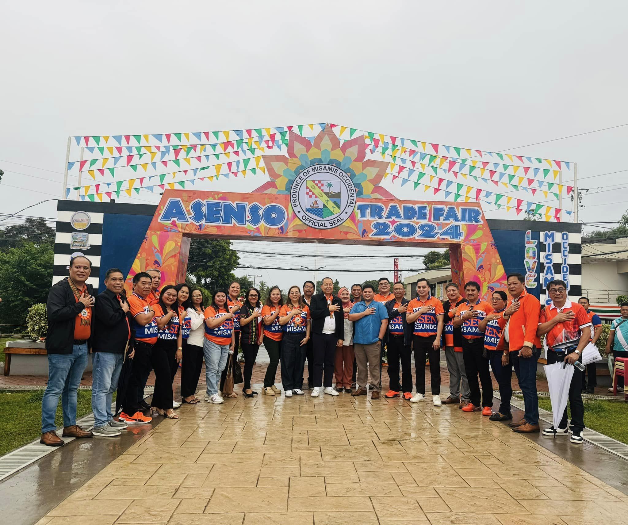 Gov. Henry S. Oaminal opened the Asenso Trade Fair with a message celebrating Misamis Occidental’s dynamic entrepreneurial spirit and commitment to progress. (Photo courtesy of PGMO)
