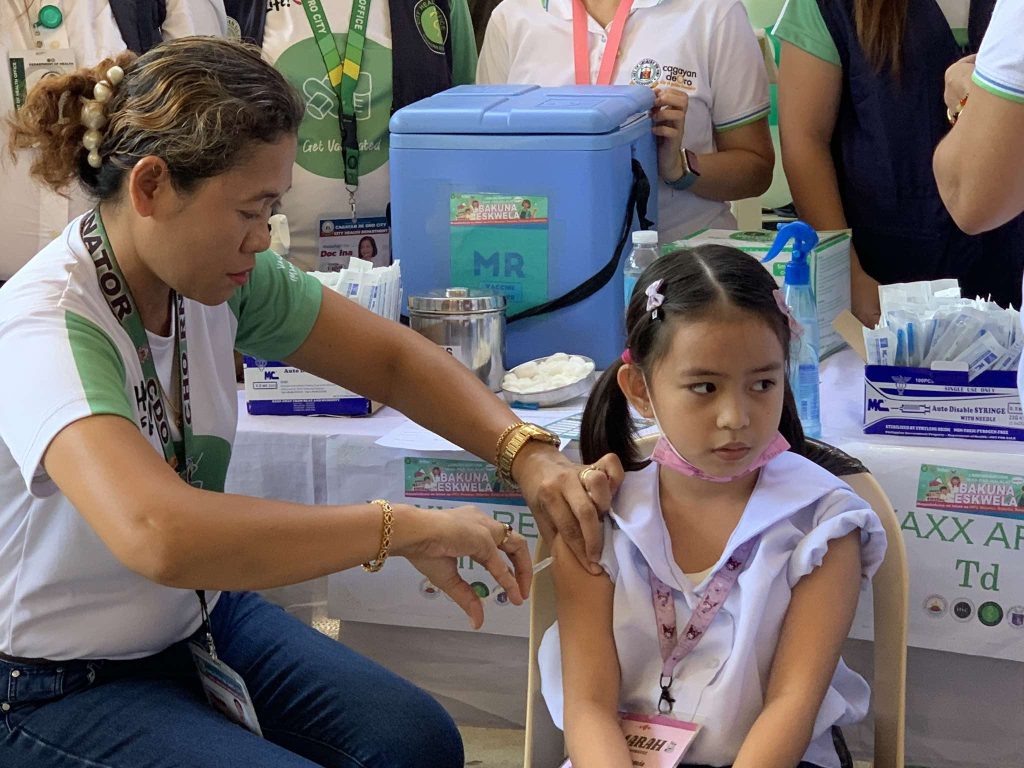 Bulua Central School administered vaccinations to about 200 grade school learners. Based on their target age group, a total of 100 Grade 1 and 100 Grade 4 students received the measles, rubella, tetanus, diphtheria, and human papilloma vaccines. (Photo: MBA/PIA-10)
