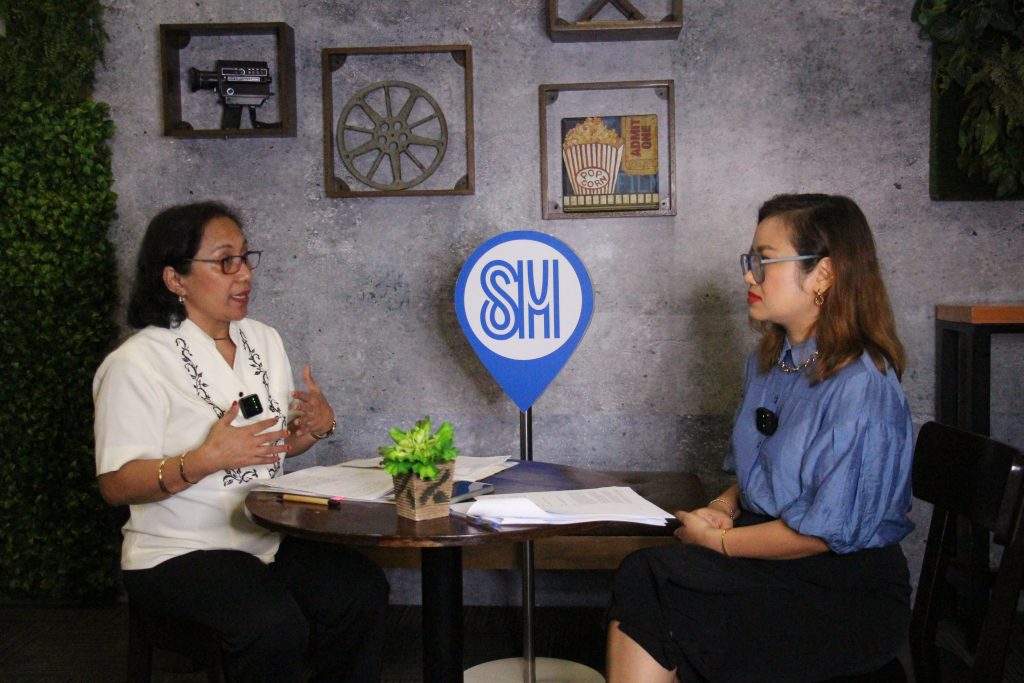 Talakayan sa PIA, up close and personal with Blondy B. Mutia, chief of Human Resource Management Specialist of the Civil Service Commission-10, discussed the innovations and evolution in public service in celebration of the 124th Philippine Civil Service Anniversary at SM CDO Downtown. (Photo: MBA/PIA-10)