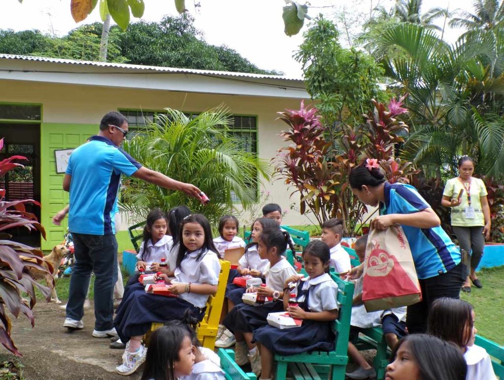 Camiguin Water Company conducted an outreach activity at Bacnit Elementary School to celebrate its second anniversary. (Photo courtesy of CWC)