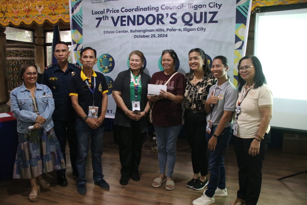 Maillen Galleto Adante, a vendor in Iligan City, won the 7th Vendor's Quiz and received a P6,500 prize. (Photo: ADD/PIA-10/Lanao del Norte)