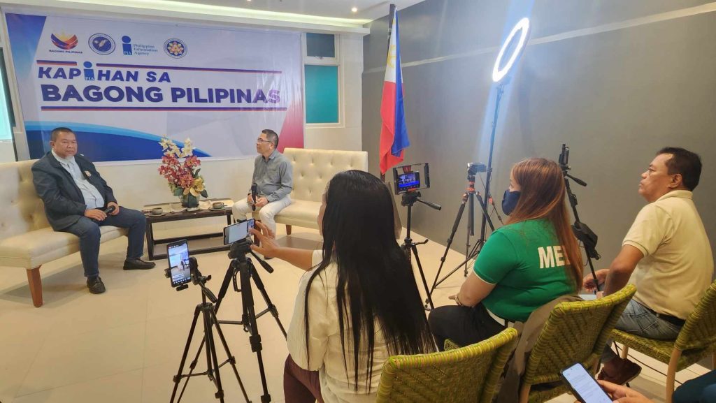 Press members in northern Mindanao pose questions to the Cooperative Development Authority-10, specifically focusing on the authority's role in assisting Filipinos with financial management and debt reduction. (Photo: RTP/PIA-10/Camiguin)