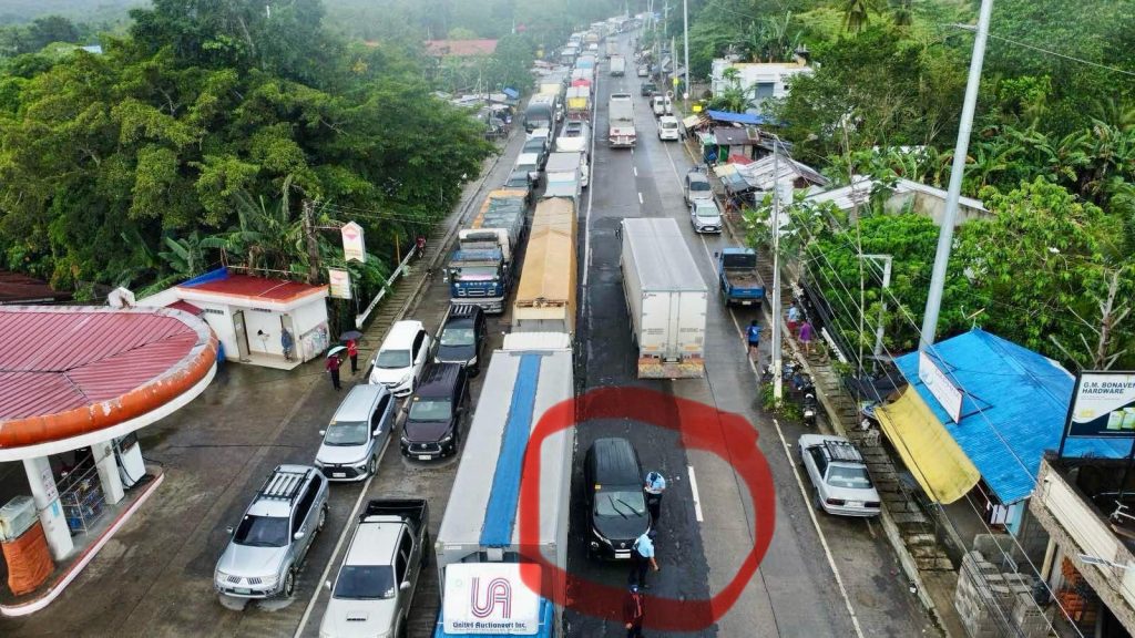 The Philippine National Police (PNP) and Land Transportation Office (LTO) personnel were deployed to help ease the traffic congestion along the Andaya Highway. To further address the issue, the LTO utilized drones to monitor motorists engaging in counterflow, a practice that significantly contributed to delays in travel time. (Photo credits: GMancera, LTO Operations Chief)