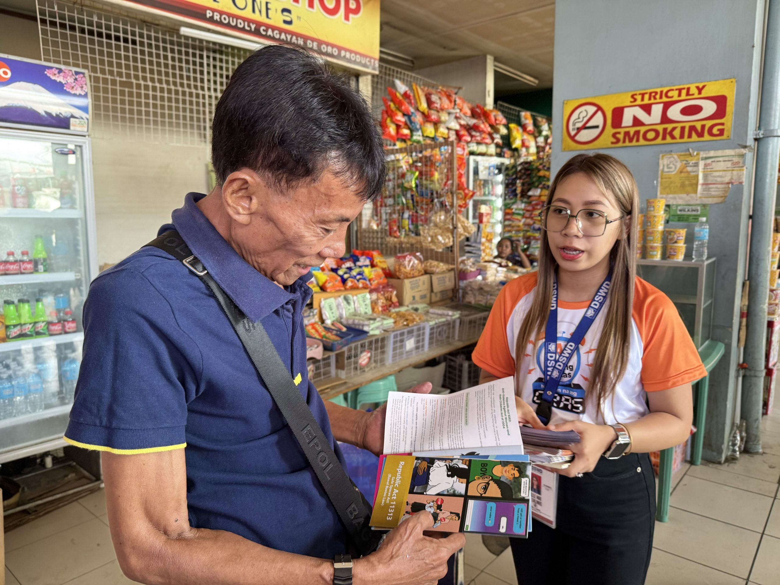 Members of the Regional Inter-Agency Committee on Anti-Trafficking-Violence Against Women and their Children distributed information, education, and communication materials at Agora and Gaisano Terminals in Cagayan de Oro City to raise public awareness of key laws protecting women and children, including Republic Act 11313, or the Safe Spaces Act; RA 9262, or the Anti-Violence Against Women and Their Children Act of 2004; RA 11596, or the Anti-Child Marriage Law; and RA 11210, or the 105-Day Expanded Maternity Leave Law. (Photo courtesy of DSWD-10)