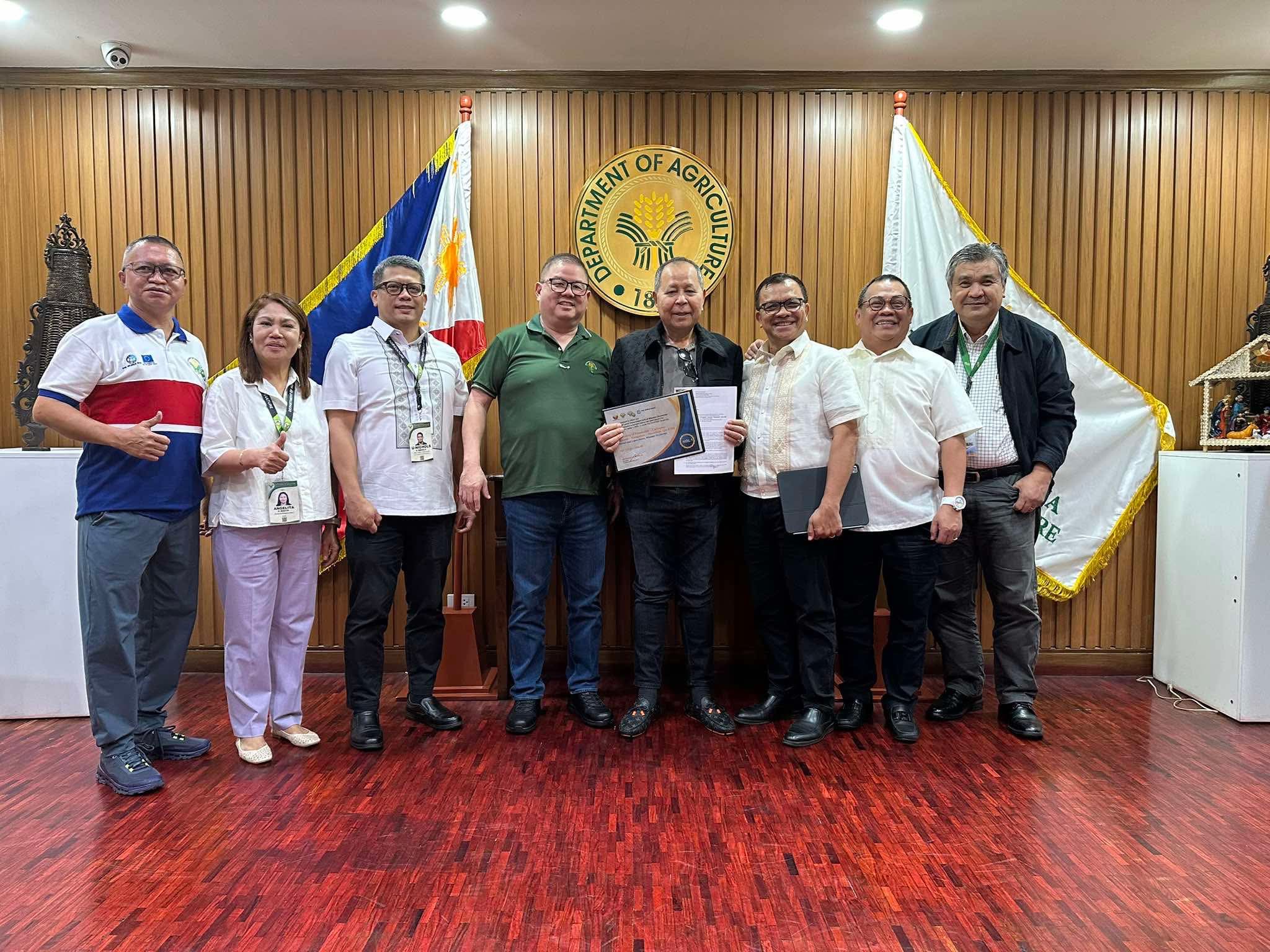 Gov. Henry Oaminal secures P125 million in funding for a crucial farm-to-market road (FMR) project in Misamis Occidental. (Photo courtesy of PGMO)