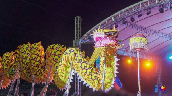 Students from Kong Hua School perform the War Drums, Dragon, and Lion Dance during the city’s Chinese New Year festival, January 28, at the Rio de Oro Boulevard. (Photo: DCC/PIA-10)