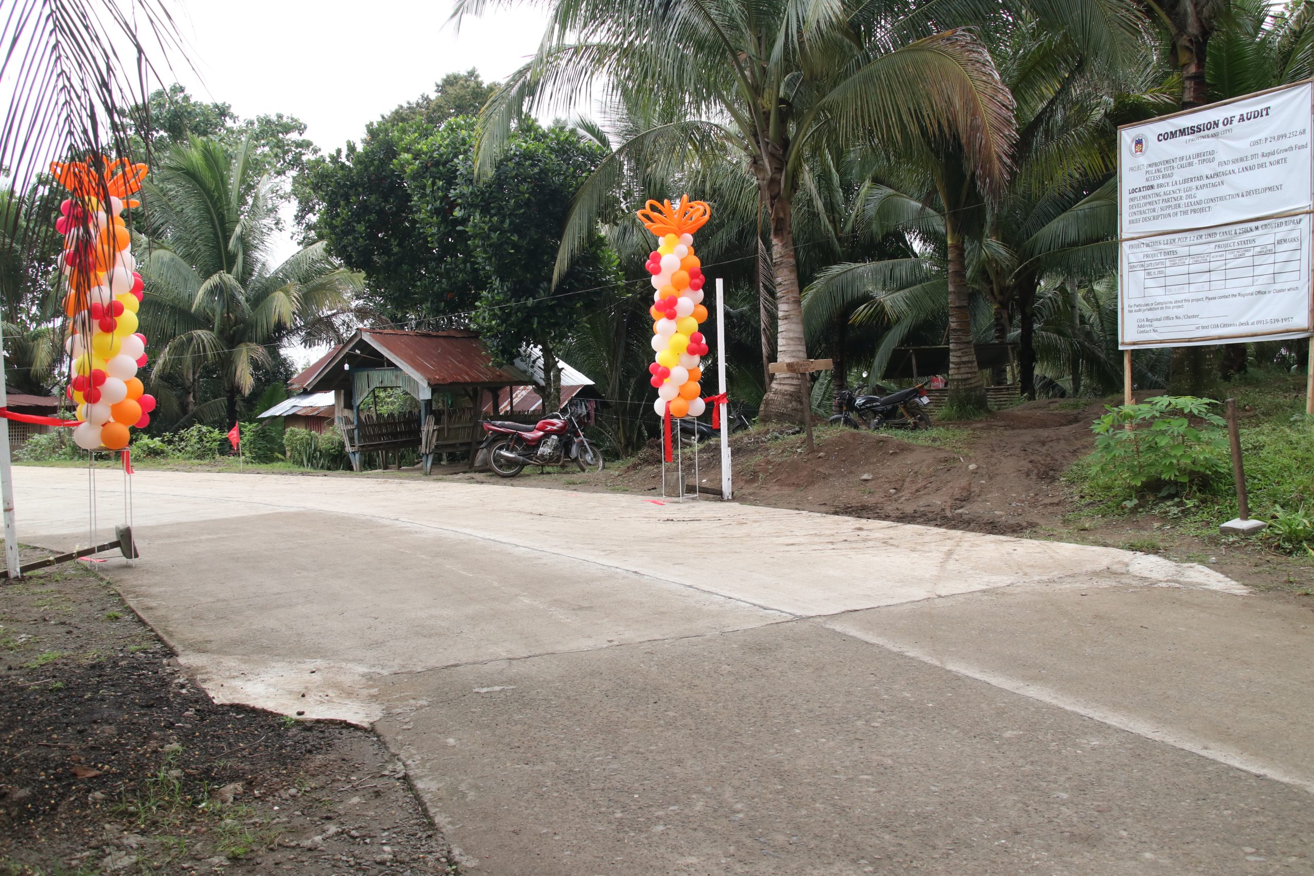 Ang bag-ong gi-turn over nga 1.8-kilometer nga konkretong kalsada nga nagkonekta sa mga Barangay sa La Libertad, Pulang Yuta, Tulatulahan, ug Tipolo sa Kapatagan, Lanao del Norte ug Barangay Calube sa Sultan Naga Dimaporo, nga nahimong posible pinaagi sa Rural Agro-enterprise Partnership for Inclusive Development Growth Project sa Department of Trade and Industry. (Photo: ADD/PIA-10/Lanao del Norte)