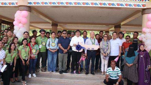 Gitun-over sa provincial government sa Lanao del Norte ngadot sa lokal nga kagamhanan sa Nunungan ang Torogan project. (Photo: ADD/PIA-10/Lanao del Norte)