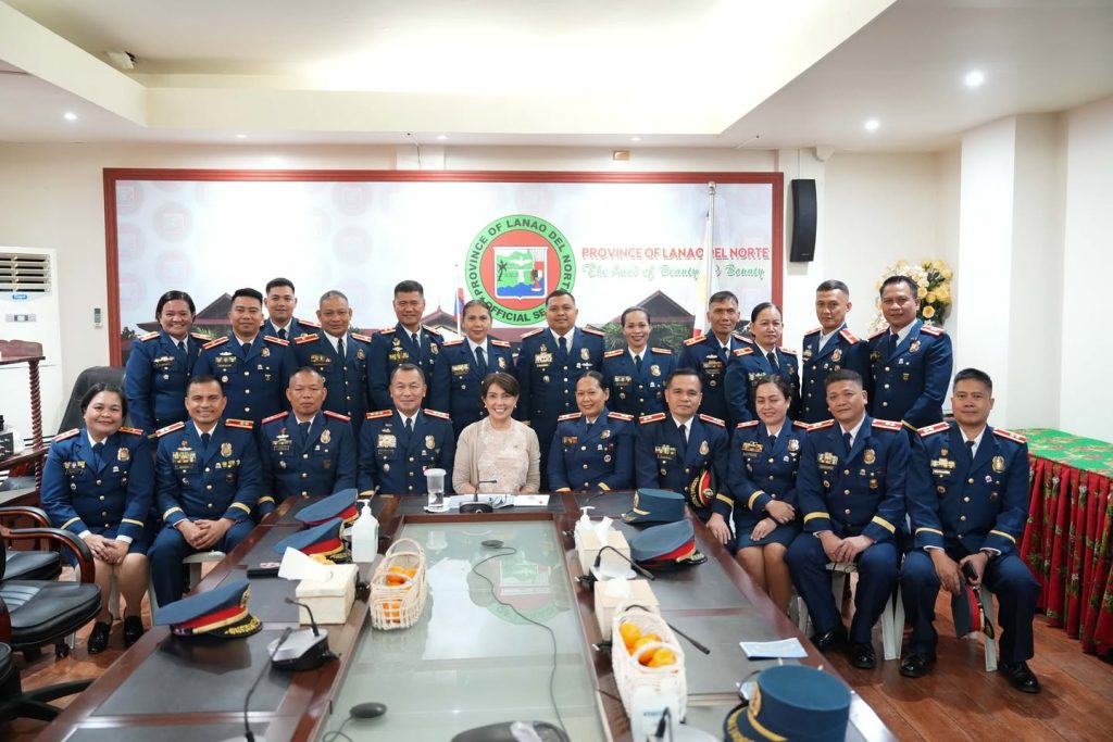 The entire force of the Lanao del Norte Police Provincial Office pays a courtesy visit to Gov. Imelda ‘Angging’ Quibranza Dimaporo of Lanao del Norte. (Photo courtesy of PIO Lanao del Norte)