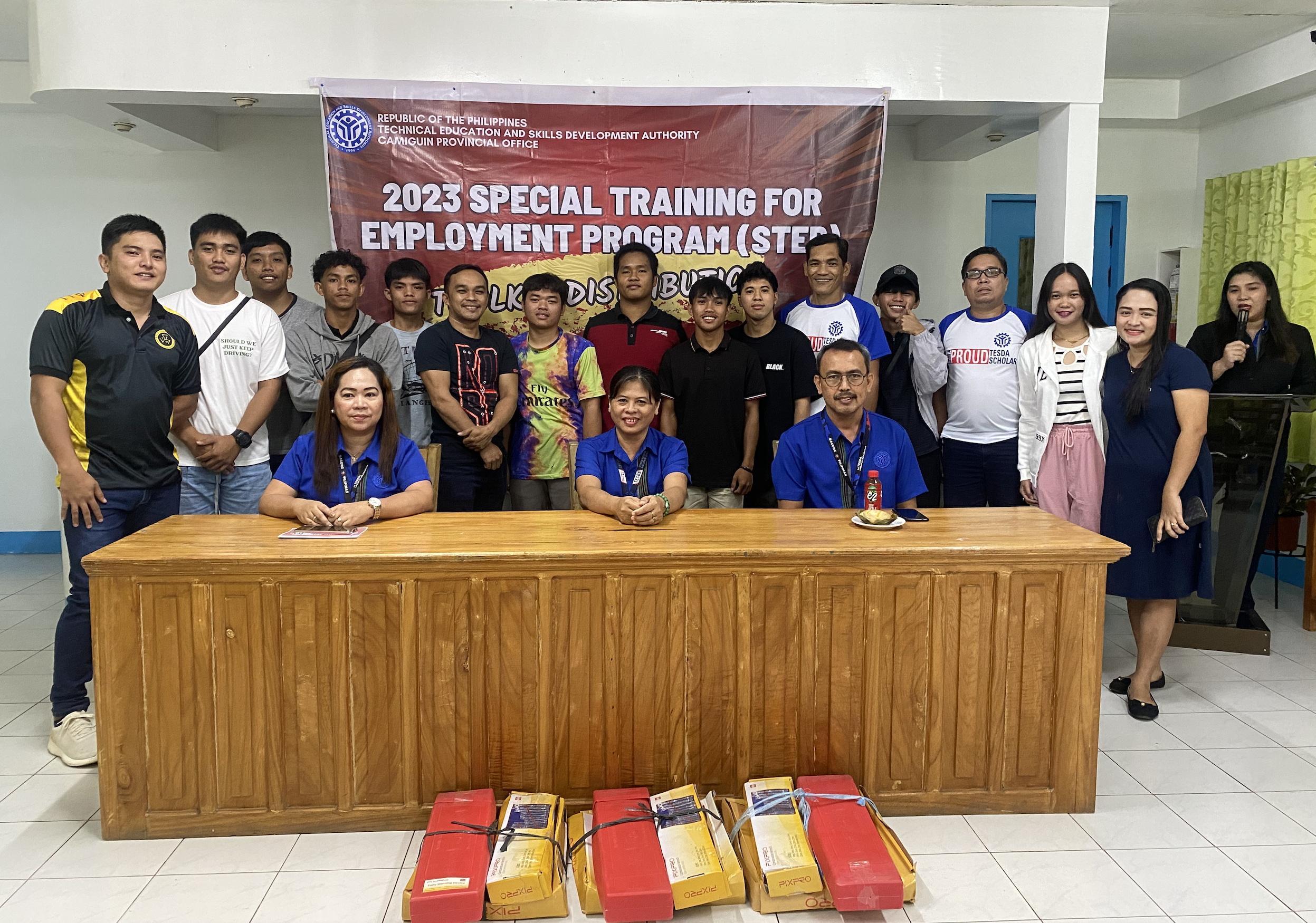 Beneficiaries of the 2023 Special Training for Employment Program (STEP Scholarship) receive toolkits from TESDA Camiguin, January 30. (Photo courtesy of TESDA Camiguin)
