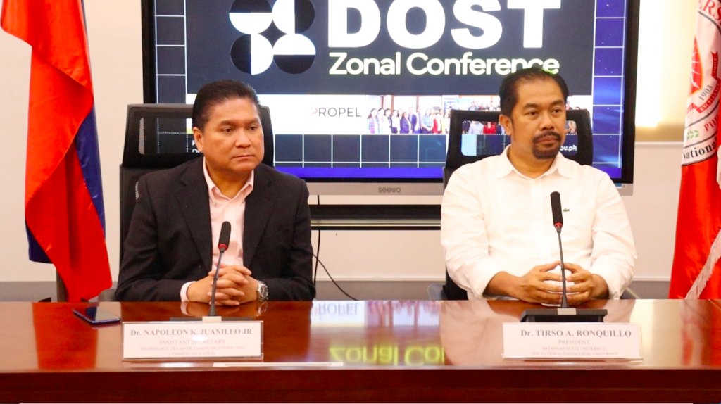 DOST Assistant Secretary for Technology Transfer, Communications, and Commercialization Dr. Napoleon Juanillo and Batangas State University President Dr. Tirso Ronquillo during the Press Conference on Program propel launching. (AM/PIA 4A)