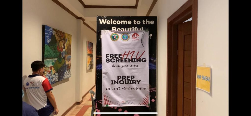 Ending the stigma. To encourage women to get tested despite others' negative attitudes about HIV, a free HIV screening was set up in the hallway. (Photo: James Rolin Bagalay, PIA 5/Sorsogon)