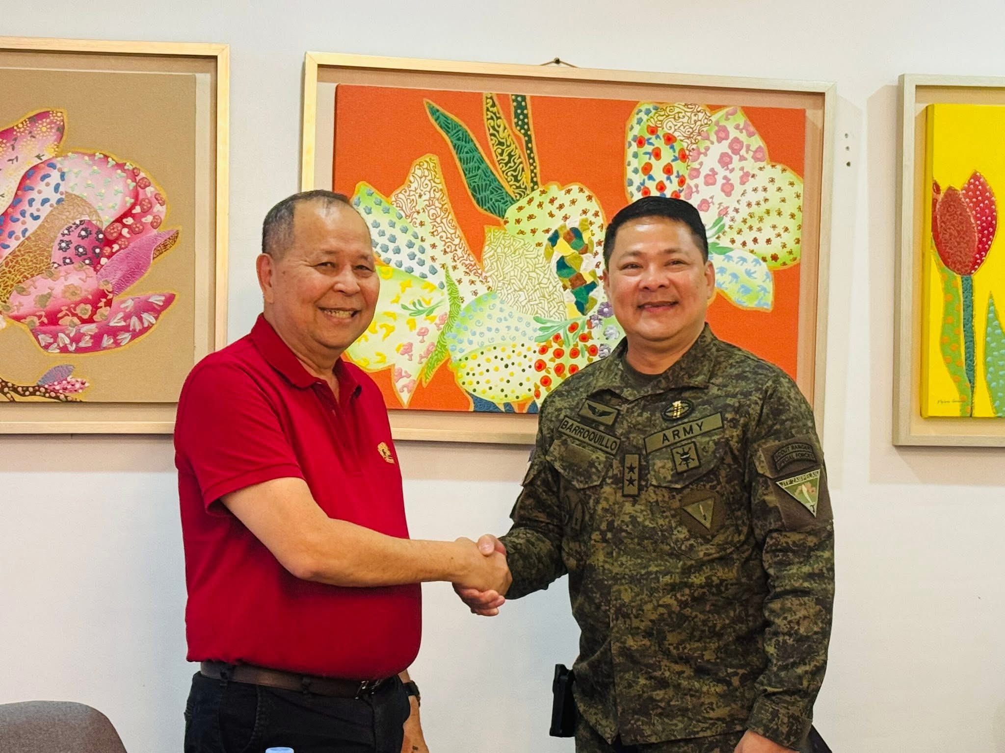 Partnership for Peace. Major General Yegor Rey Barroquillo Jr. commander of the 1st Infantry “TABAK” Division, Philippine Army, shakes hands with Governor Henry S. Oaminal during a courtesy visit on April 12, reinforcing their commitment to peace and order in Misamis Occidental. (Photo courtesy of LGU Ozamiz)
