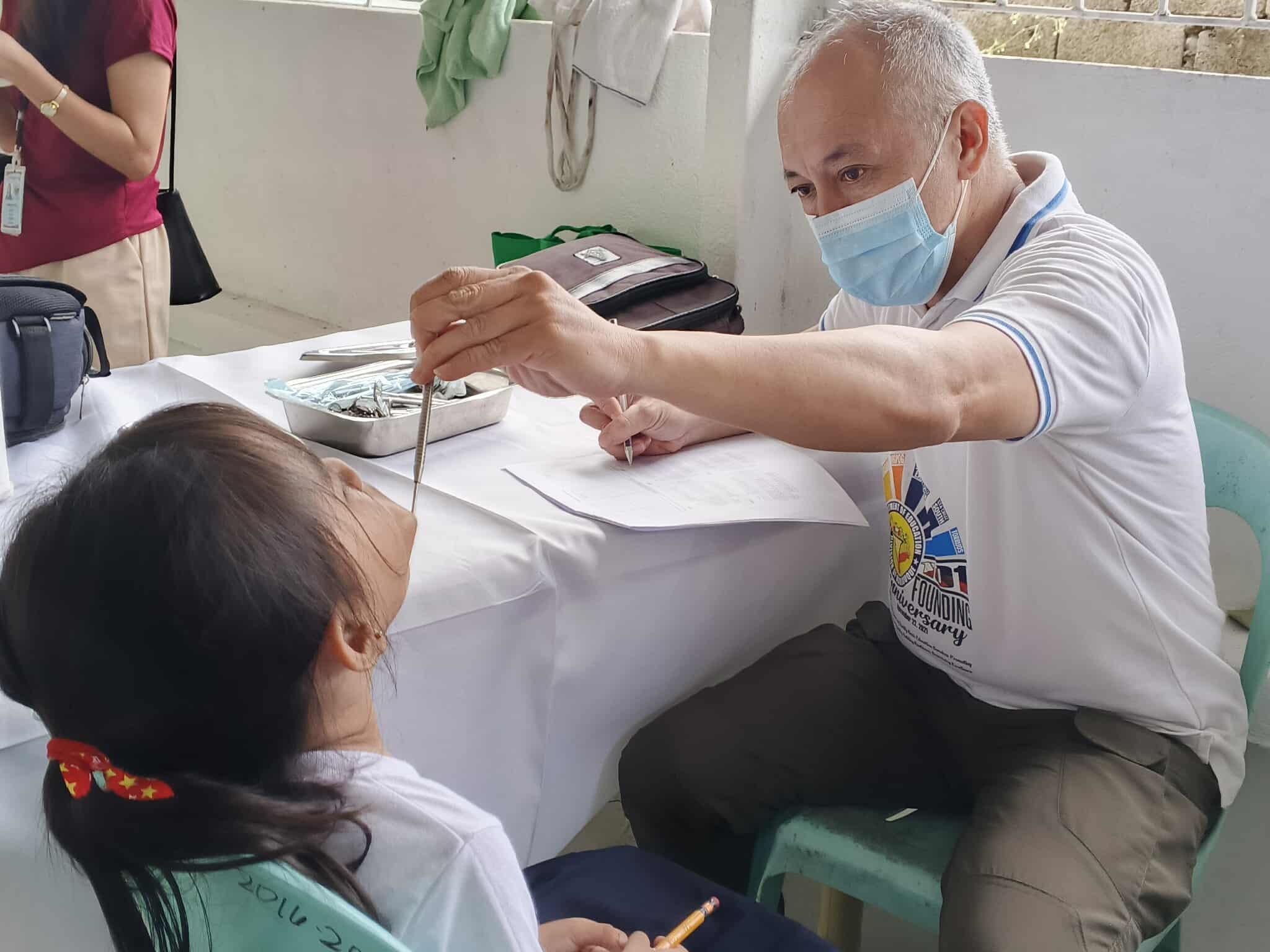Libreng Serbisyo Medikal at Dental para sa mga Estudyante sa Marinduque mula sa DepEd!